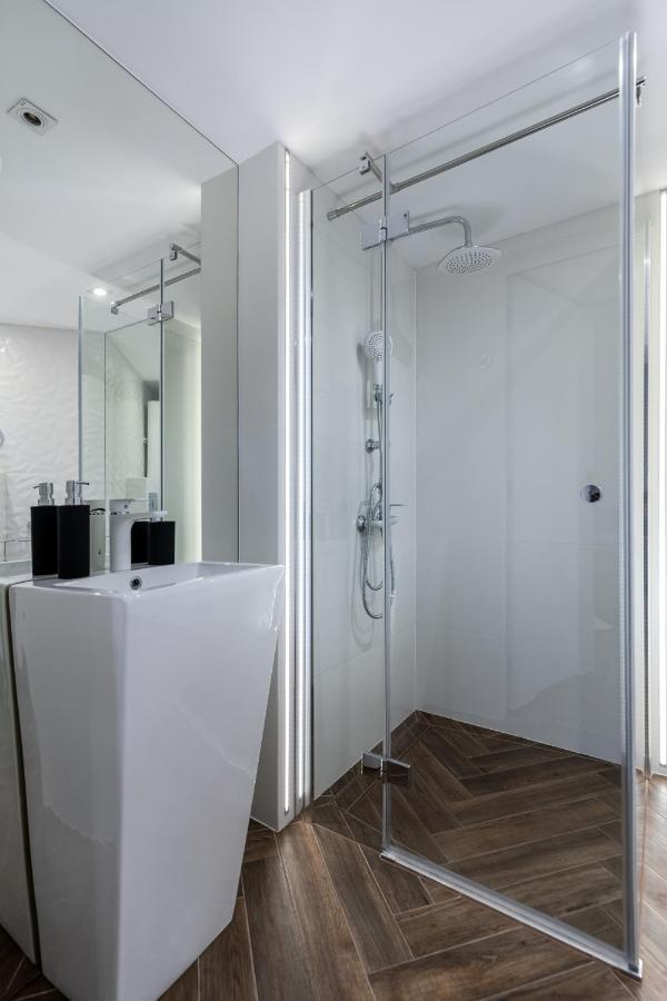 Vistula Boulevards Jacuzzi Apartment คราคูฟ ภายนอก รูปภาพ
